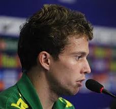 Copa 2014: Médico da seleção minimiza pancada sofrida por ex-Atlético-MG