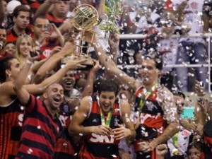 BASQUETE: Flamengo derrota Paulistano e é tricampeão do NBB