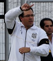 Blog do Ari: Ponte precisa criar alternativas para ajuste de seus atacantes