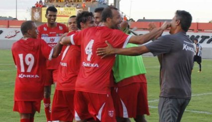 CRB 3 x 0 Treze – Galo da praia vence a primeira e deixa a lanterna
