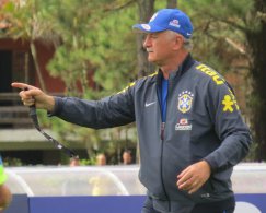 Copa 2014: O exigente Felipão admite insatisfação com 1ª semana de treinos