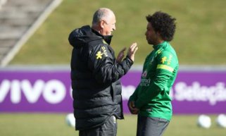 Copa 2014: Felipão adia visita a santuário para ficar com atletas