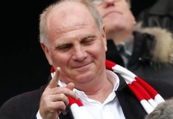 Ex-presidente do Bayern vai à prisão para cumprir pena