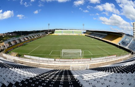 Campinas aguarda liberação do Brinco para confirmar treino da Nigéria