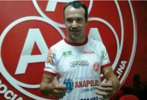 Anapolina acerta com Romerito e mais 12 jogadores para a Série D