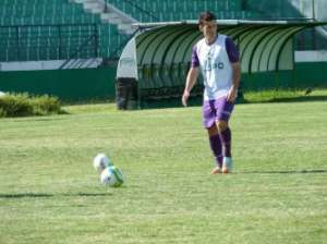 Série C: Guarani quita salários atrasados e busca reforços para fortalecer elenco