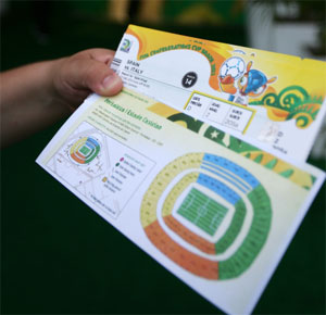 Copa 2014: Cambistas tentam vender ingressos para Copa no Rio