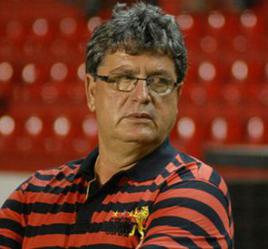 Avaí contrata Geninho como técnico