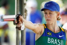 Yane busca redenção na Copa do Mundo