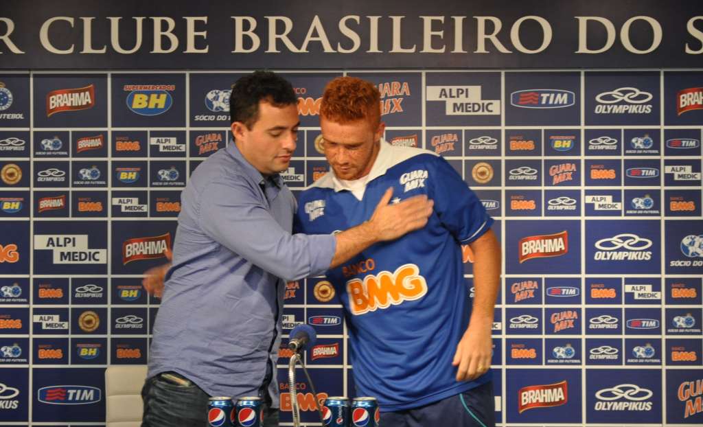 Cruzeiro confirma empréstimo de Souza para o Santos