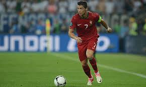 Cristiano Ronaldo quebra silêncio, mas não fala de lesão