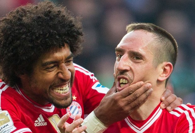 Dante se diz ‘decepcionado’ por corte do amigo Ribéry