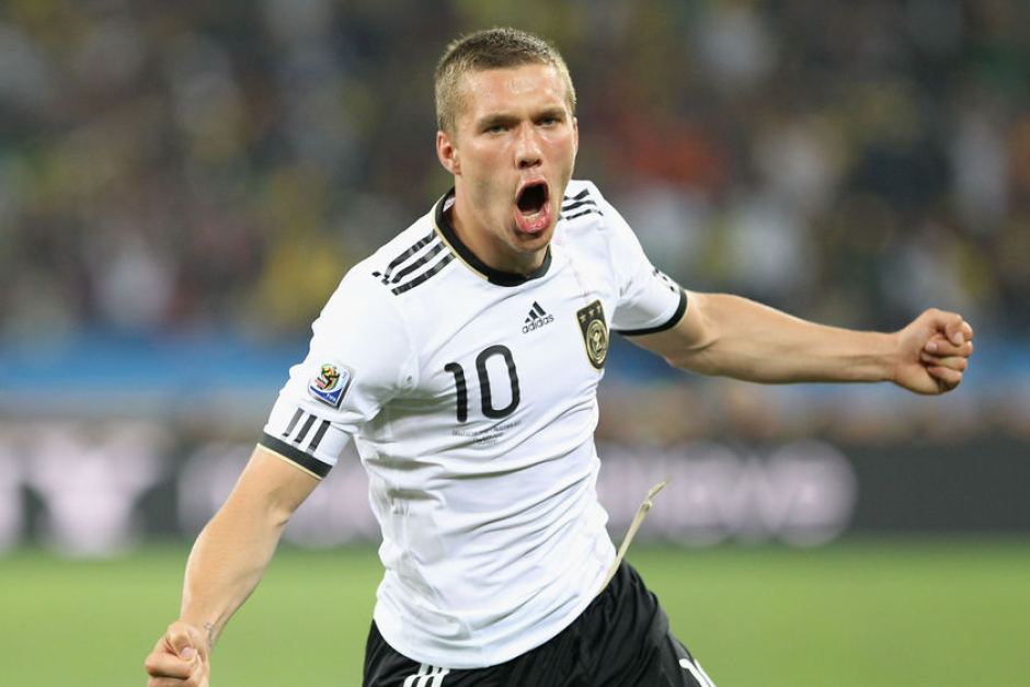 Podolski promete empenho e sonha com título no Brasil