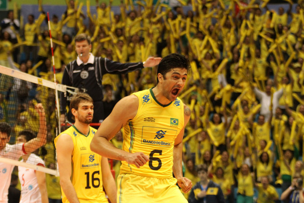 Brasil sofre, mas bate Irã no tie-break na Liga Mundial