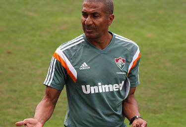 Amistoso: Cristóvão Borges promete seriedade diante da Itália