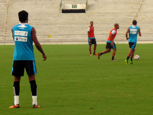 Paraibano: Botafogo-PB faz treino no Almeidão visando jogo contra o Campinense