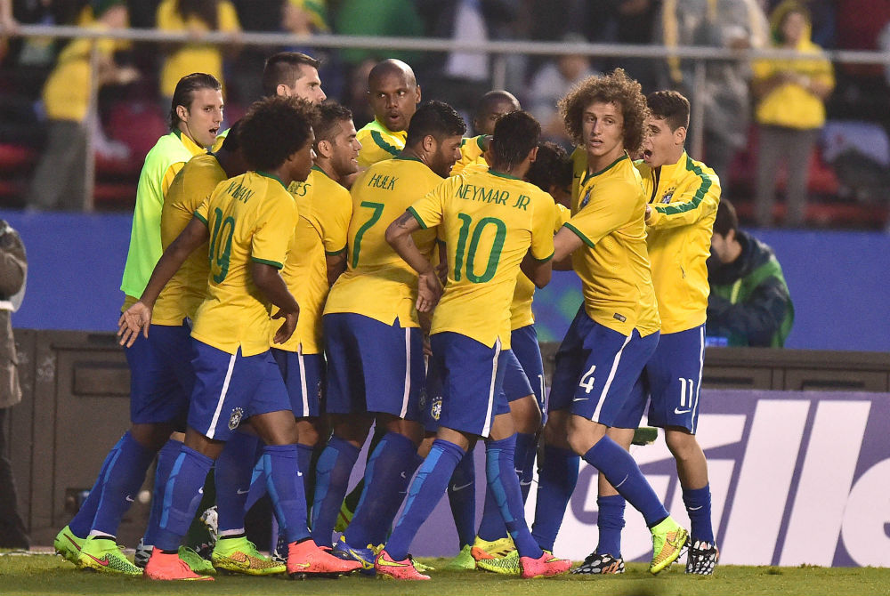 Brasil 1 x 0 Sérvia – Chuva, má atuação, vaias e… dor de cabeça pré-Copa, Felipão?