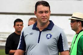 Campeão, Remo tem como prioridade manutenção do técnico Roberto Fernandes