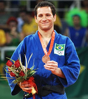 Judô: Tiago Camilo perde de número 1 do mundo e leva prata