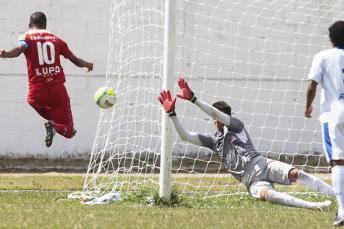 Figueirense contrata Júnior Oliveira