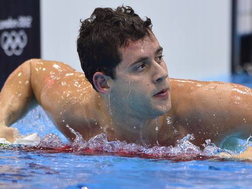 Com amidalite, Thiago Pereira desiste de competição