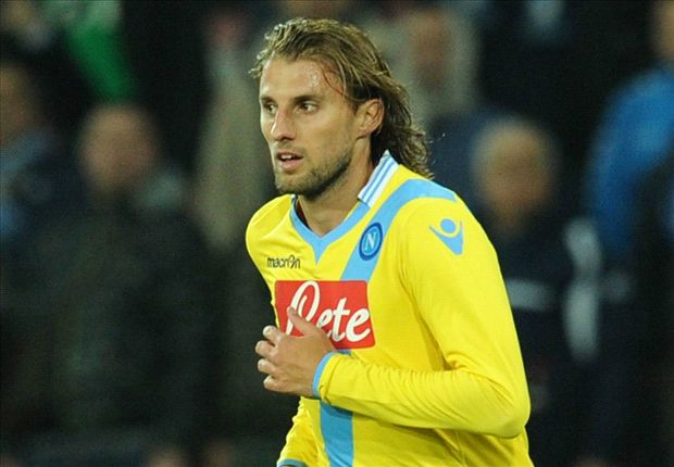 Henrique crê em polivalência para ser plano B de Felipão