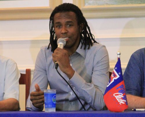 Série B: Paraná entra com ação judicial contra Roque Júnior