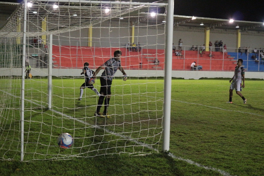 PARAIBANO: Treze é humilhado e Campinense carimba última vaga
