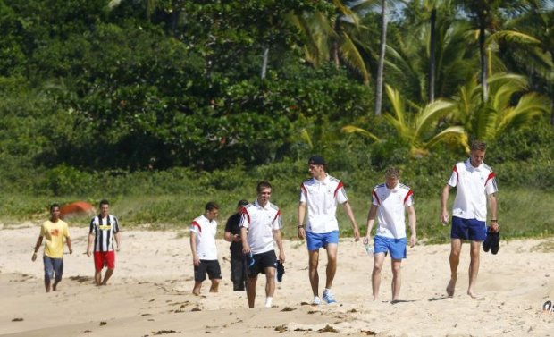 Grupo G: Com muitas opções, Löw adia definição da Alemanha