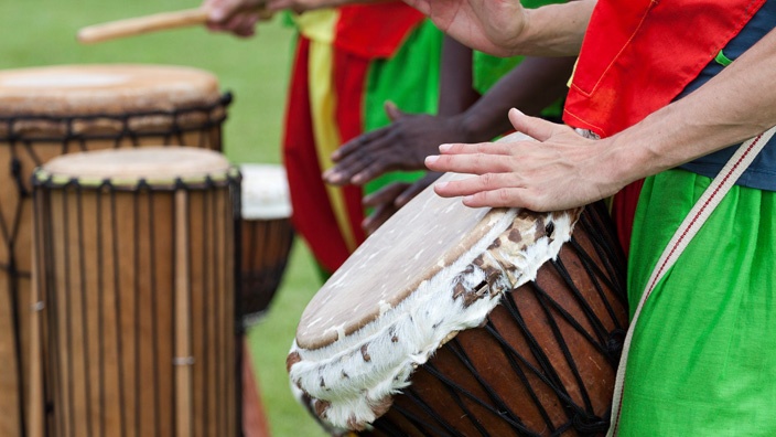 Grupo A: Curiosidade! Camaroneses se deliciam com folhas amargas