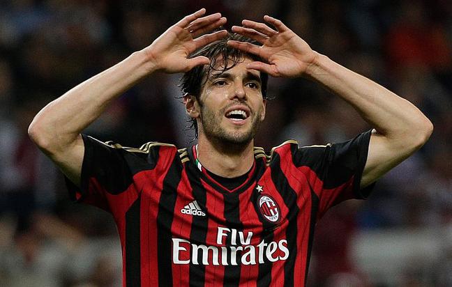 Grupo A: Fora da Copa, Kaká vai ao Itaquerão e entra em campo