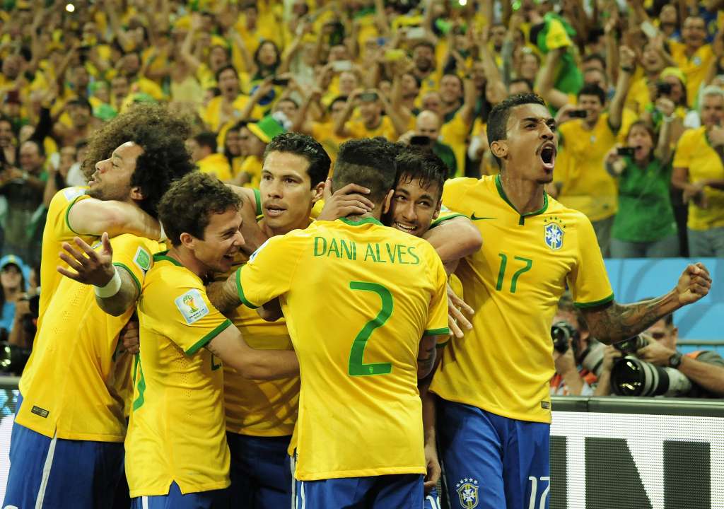 Grupo A: Sem vaias, torcida empurra seleção na Arena Corinthians