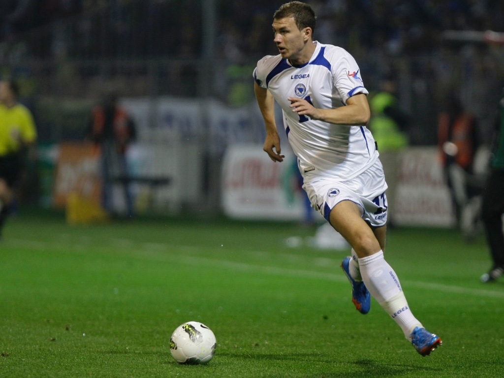 Grupo F: Argentinos mostram preocupação com o atacante Dzeko