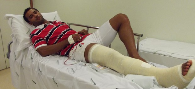 Série B: Santa Cruz segue a faxina e dispensa Diego Lima e Vagner