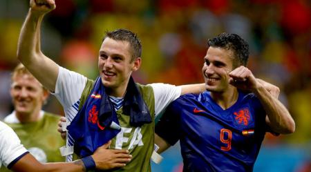 Grupo B: Van Persie diz que goleada poderia ter sido maior