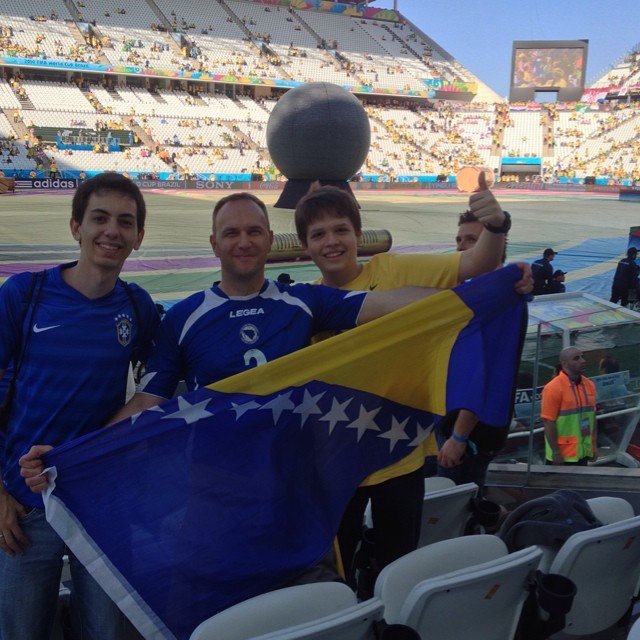 Copa 2014: Na abertura, atendimento da Arena Itaquera é aprovado por torcedores