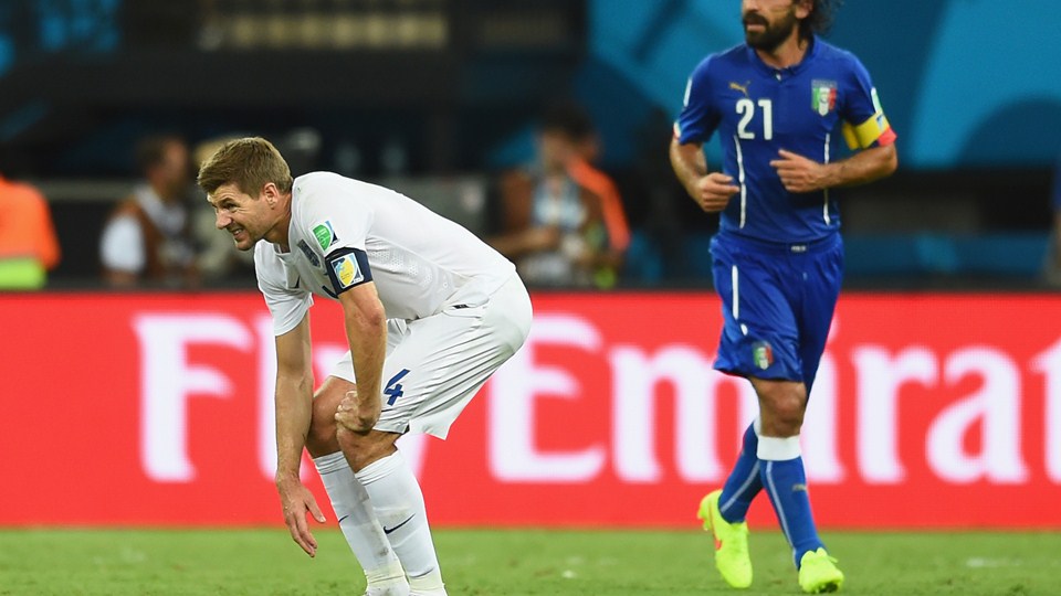 Grupo D: Gerrard admite dificuldades e elogia atuação italiana