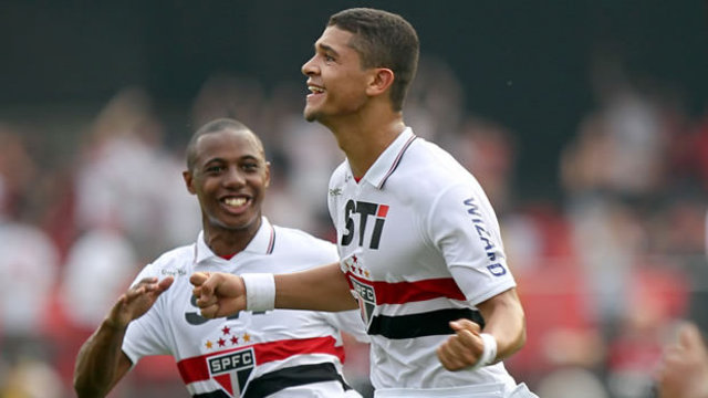Encostado no São Paulo, Denilson entra na mira do Sporting