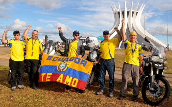 Grupo E: Ottmar Hitzfeld elogia estádio e equatorianos chegam até de moto