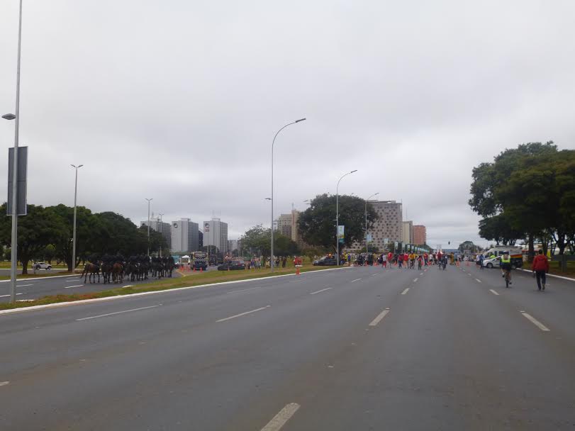 Grupo E: Policia Militar do DF preparada para impedir manifestações