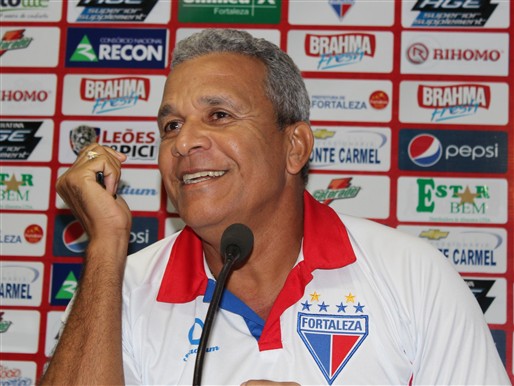 Série B: Hélio dos Anjos é o novo comandante do Atlético-GO