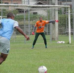 Série D: Goleiro Dida renova com o Metropolitano