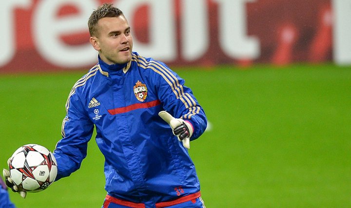 Grupo H: Capello defende goleiro após falha em estreia da Rússia