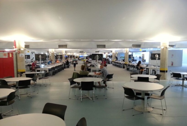 Torcedores invadem centro de imprensa no Maracanã