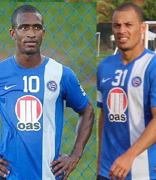 Bahia apresenta zagueiro Adaílton e volante Léo Gago