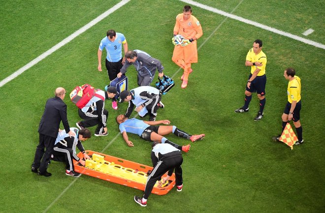 Grupo D: FIFPro acusa Fifa de negligência com Álvaro Pereira