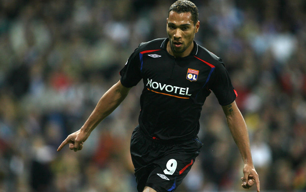 Grupo A: Fred revê ex-companheiro do Lyon em treino da seleção