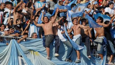 Torcedores brasileiros e argentinos brigam em BH