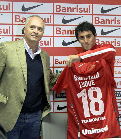 Reforços treinam entre os reservas em coletivo do Inter