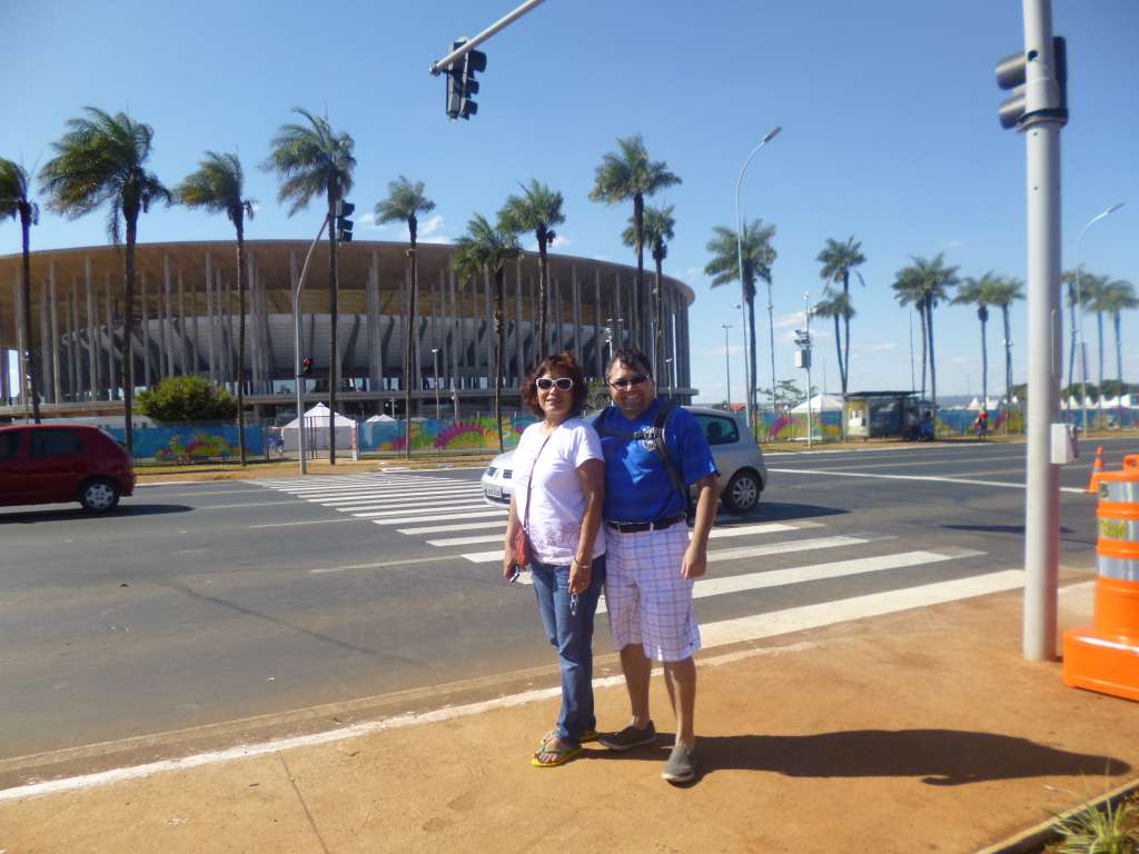 Copa 2014: Casal de mexicanos se encantaram com Brasília, menos com os preços